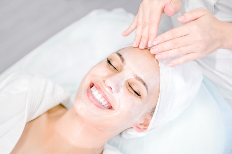 Chemical Peels Treatment | Ella Medical Aesthetics
